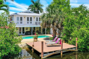 3 BED 3 BATH Tropical Paradise WATERFRONT POOL HOUSE - On Canal - DIRECT ACCES TO GULF